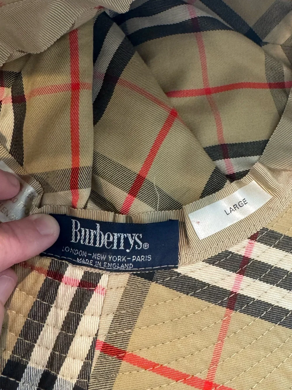 Burberry Reversible Vintage Check Bucket Hat in Canvass,Beige Plaid Men or Women